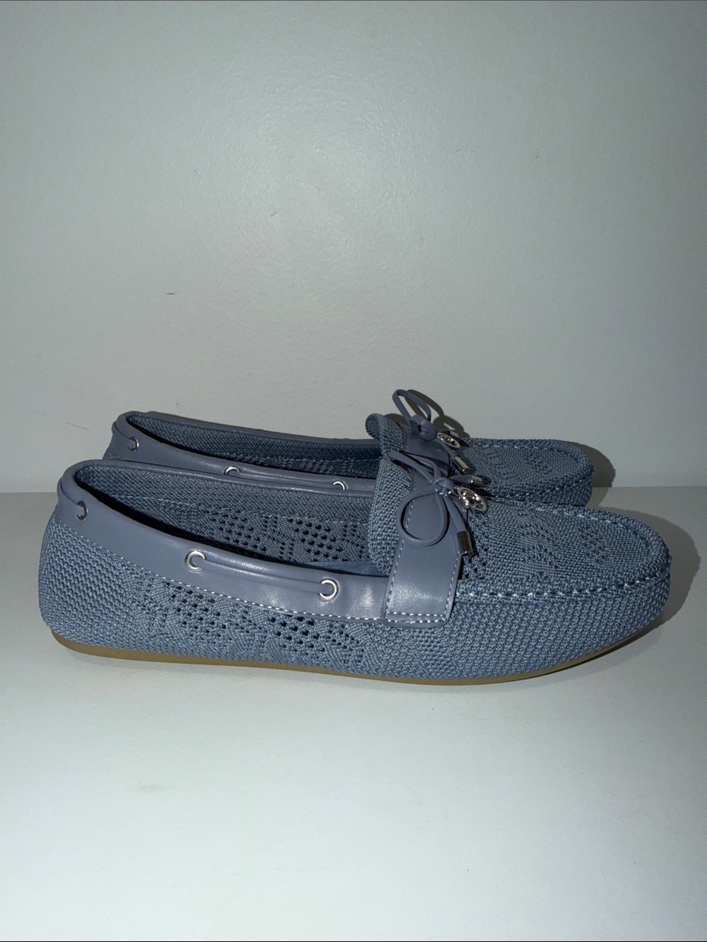 GV 8 REESE Blue Bow Tie Soft Footbed Knit Loafers
